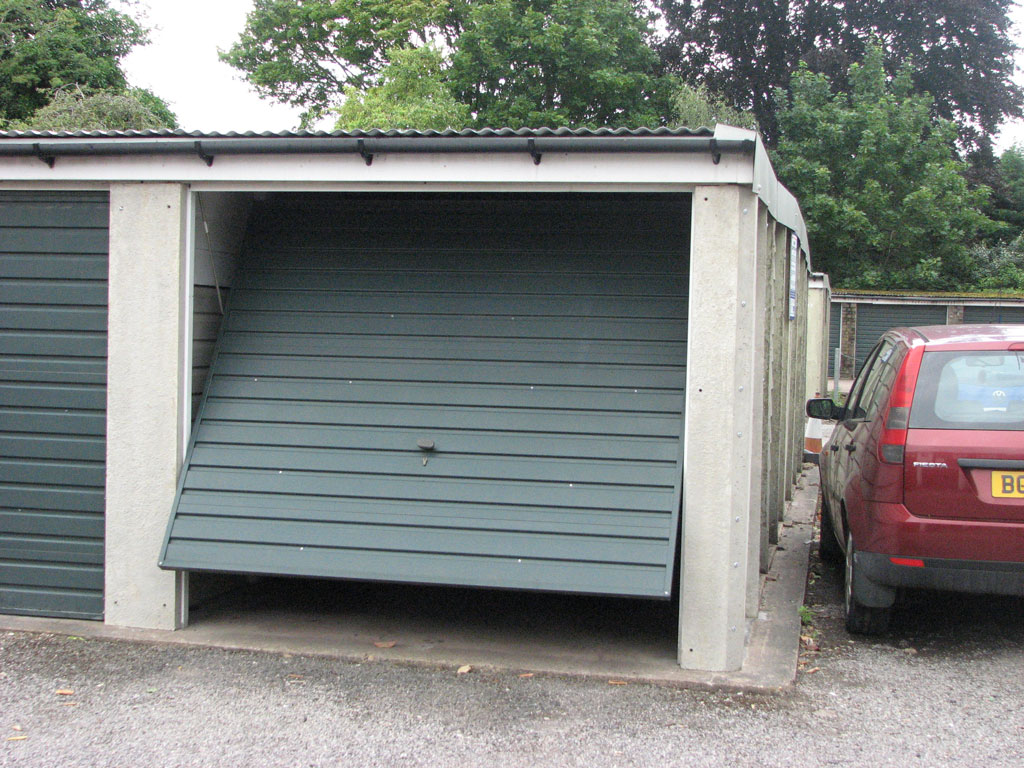 single battery garage refurbishment Stratford before