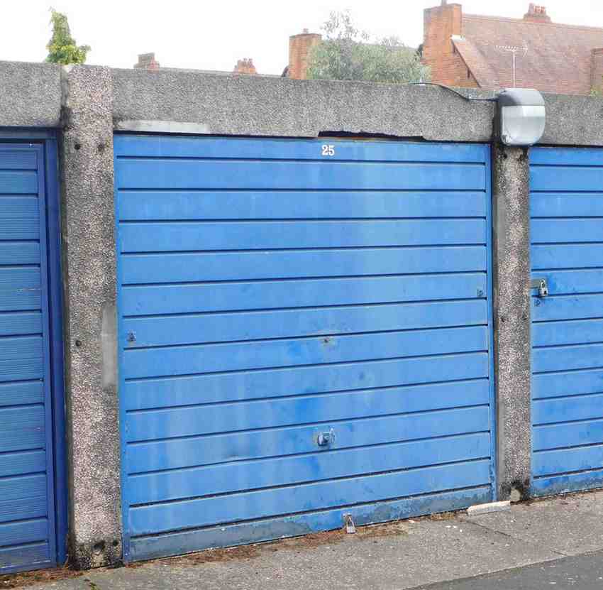 Bad Marley Lintel on Battery Garage