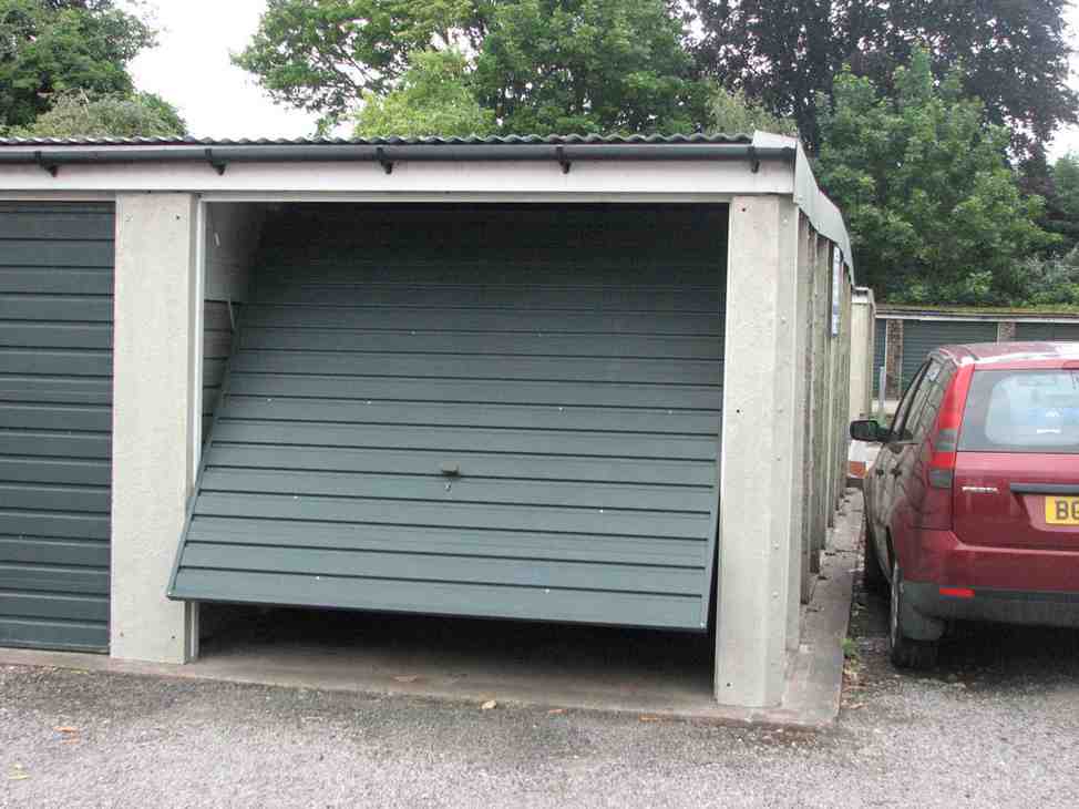 single battery garage refurbishment Stratford after